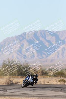 media/Dec-07-2025-CVMA (Sun) [[3e7d2de5dc]]/Race 16-Formula Middleweight/